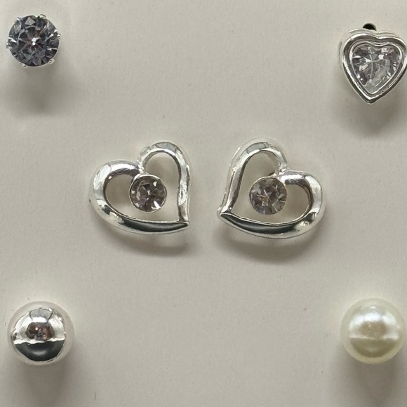Box Set 5 Pairs Silver Stud Earrings Hearts - Picture 9 of 15